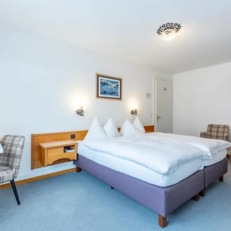Dischma Hotel 3*
