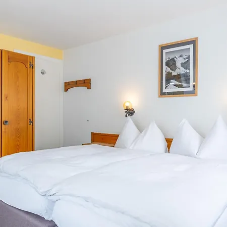 Hotel Dischma 3*